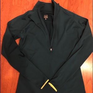 Nike Pro pullover size Large